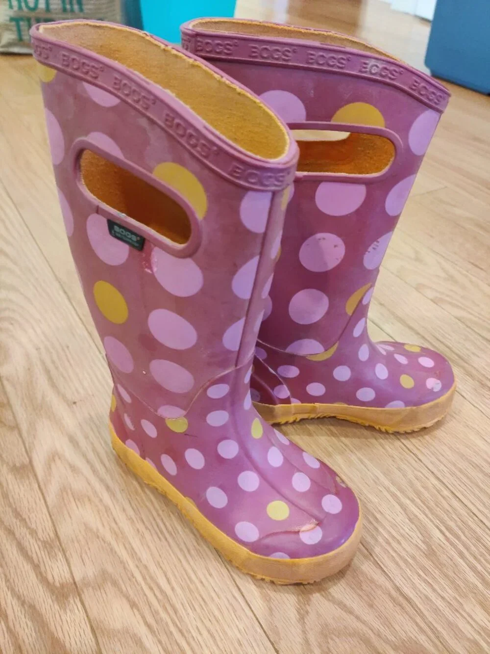 Bogs pink polka dot rain boots size 11T
